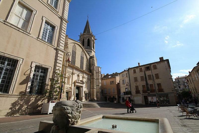 Chez Zabou Apartment Carpentras Luaran gambar